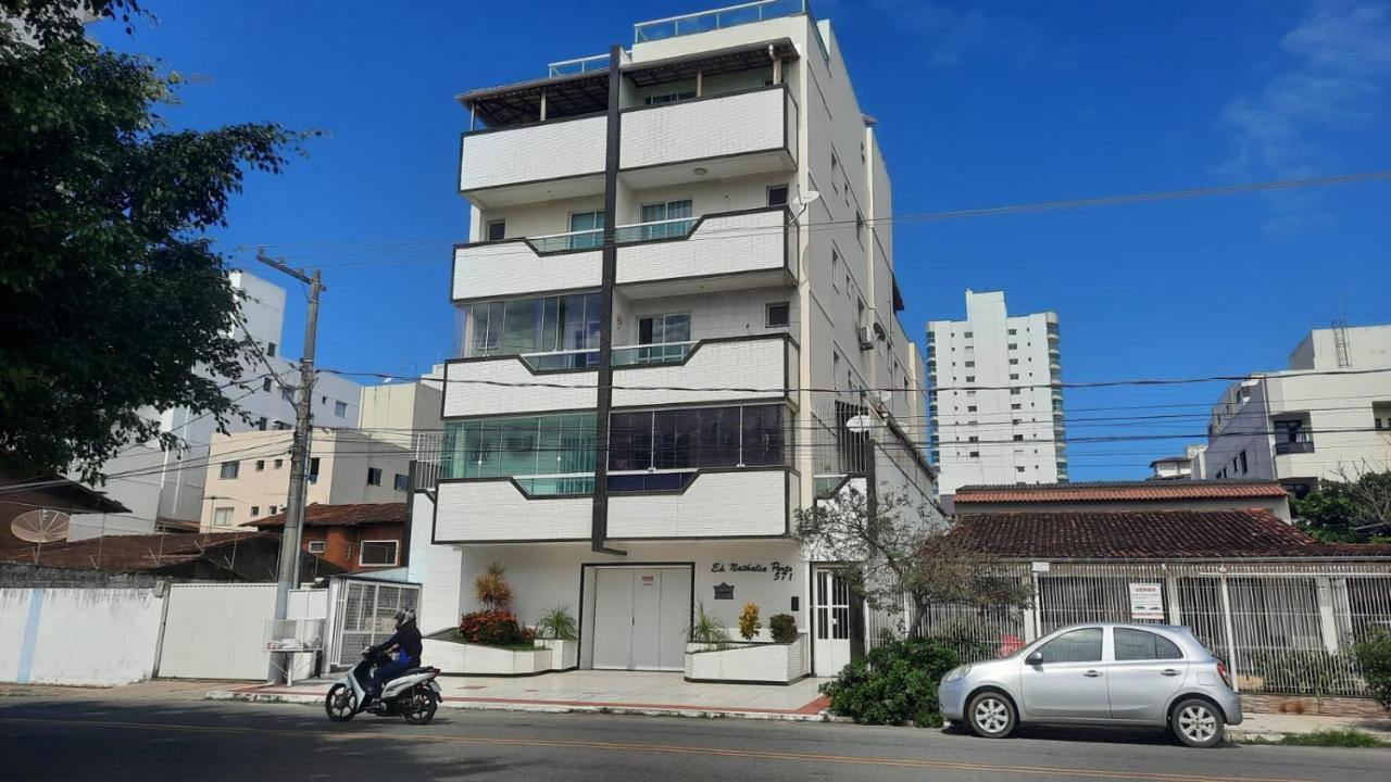 Apto Com Ar Cond E Wifi Super Confortavel Apartment